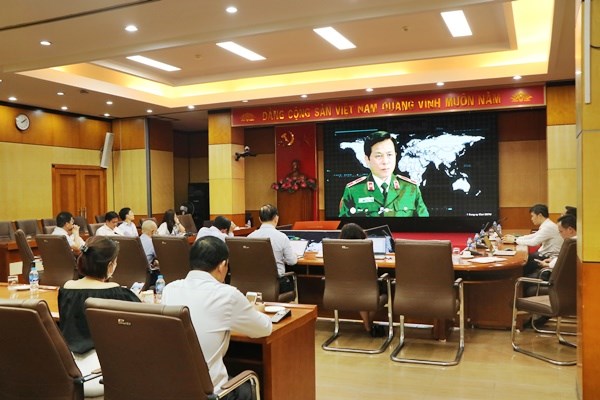 2-TOAN CANH