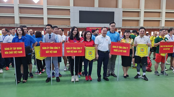 VNSTEEL THAM DỰ HỘI THAO CÁN BỘ LÀM CÔNG TÁC ĐẢNG LẦN THỨ NHẤT - NĂM 2022 KHỐI DNTW