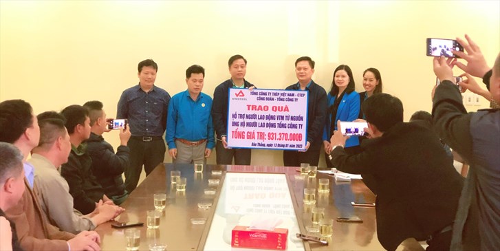 Chuyến xe chở tình yêu thương của NLĐ VNSTEEL và các cấp Công đoàn hướng về NLĐ VTM thân yêu