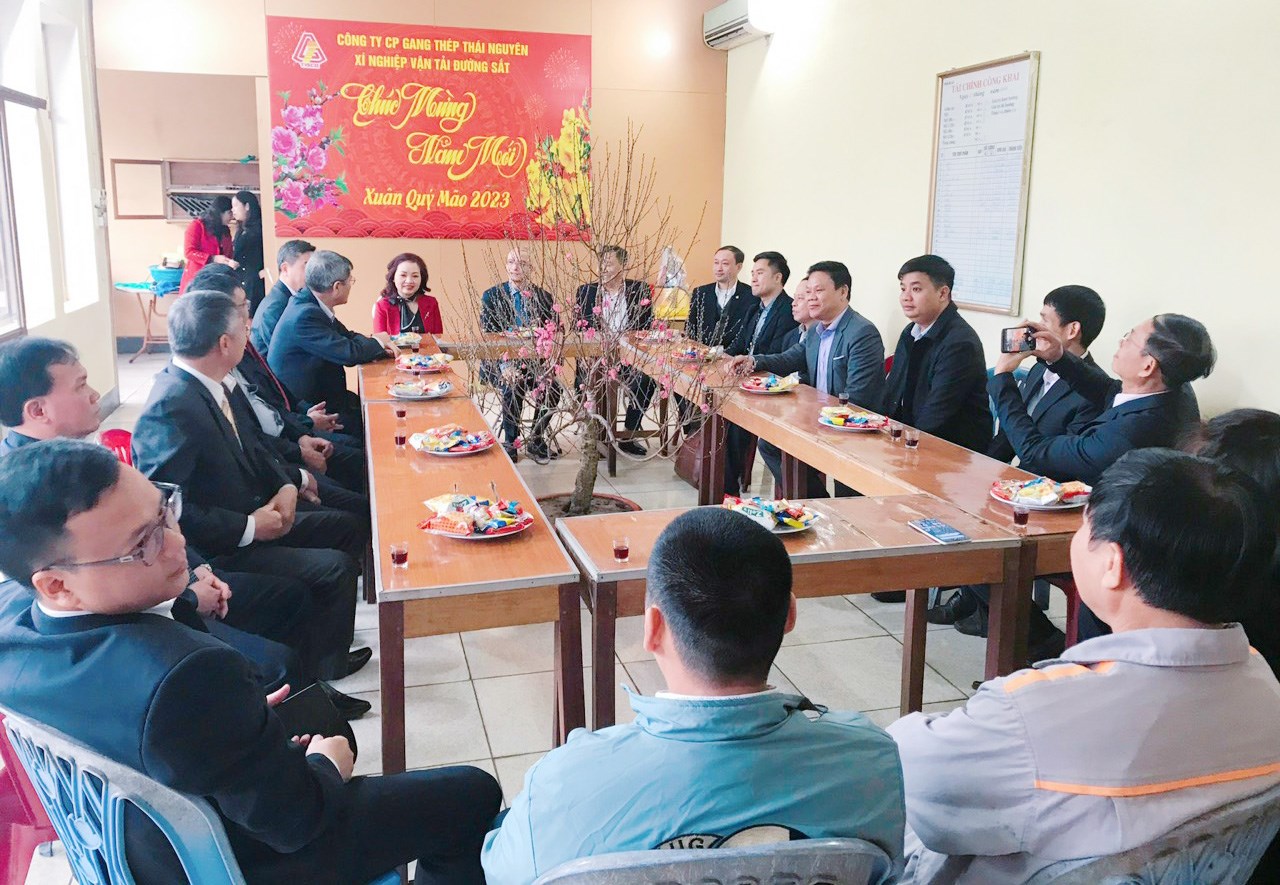 Chúc tết tại Đường sắt_1