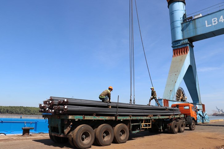 VNSTEEL CUNG CẤP TRÊN 220.200 TẤN THÉP CHO THỊ TRƯỜNG TRONG THÁNG 1