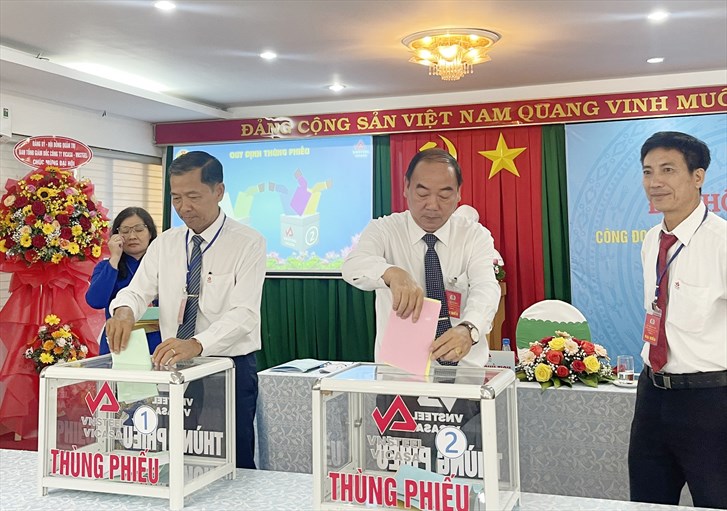 Công đoàn VNSTEEL tiếp tục chỉ đạo thành công 08 Đại hội Công đoàn cơ sở  nhiệm kỳ 2023 - 2028