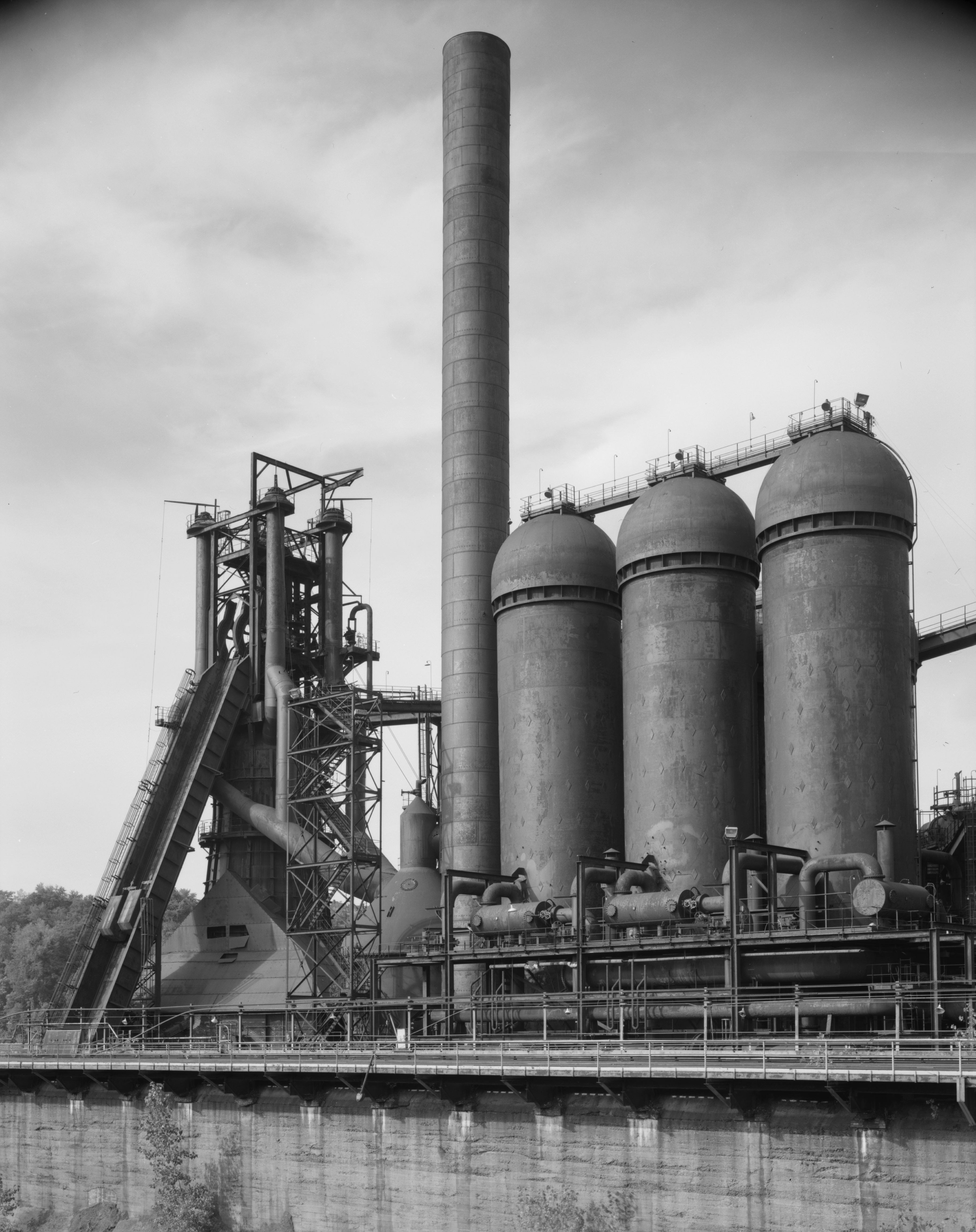 Carrie_Furnace_No._7,_U.S._Steel_Homestead_Works,_Blast_Furnace_Plant,_Along_Monongahela_River,_Homestead_(Allegheny_County,_Pennsylvania)