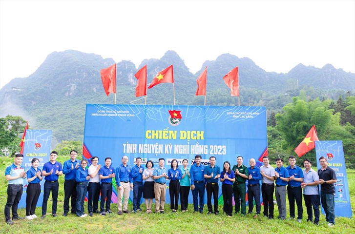 Tuổi trẻ VNSTEEL tham gia Chiến dịch tình nguyện “Kỳ nghỉ hồng” năm 2023