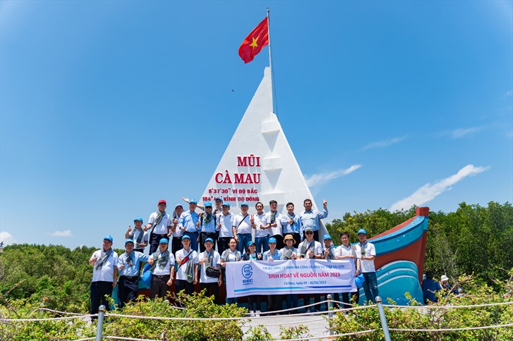 Chi bộ Công ty TNHH Gia công và Dịch vụ Thép Sài Gòn (SGC) tổ chức thành công chuyến đi về nguồn kết hợp làm lễ kết nạp Đảng viên mới và công tác thiện nguyện năm 2023.
