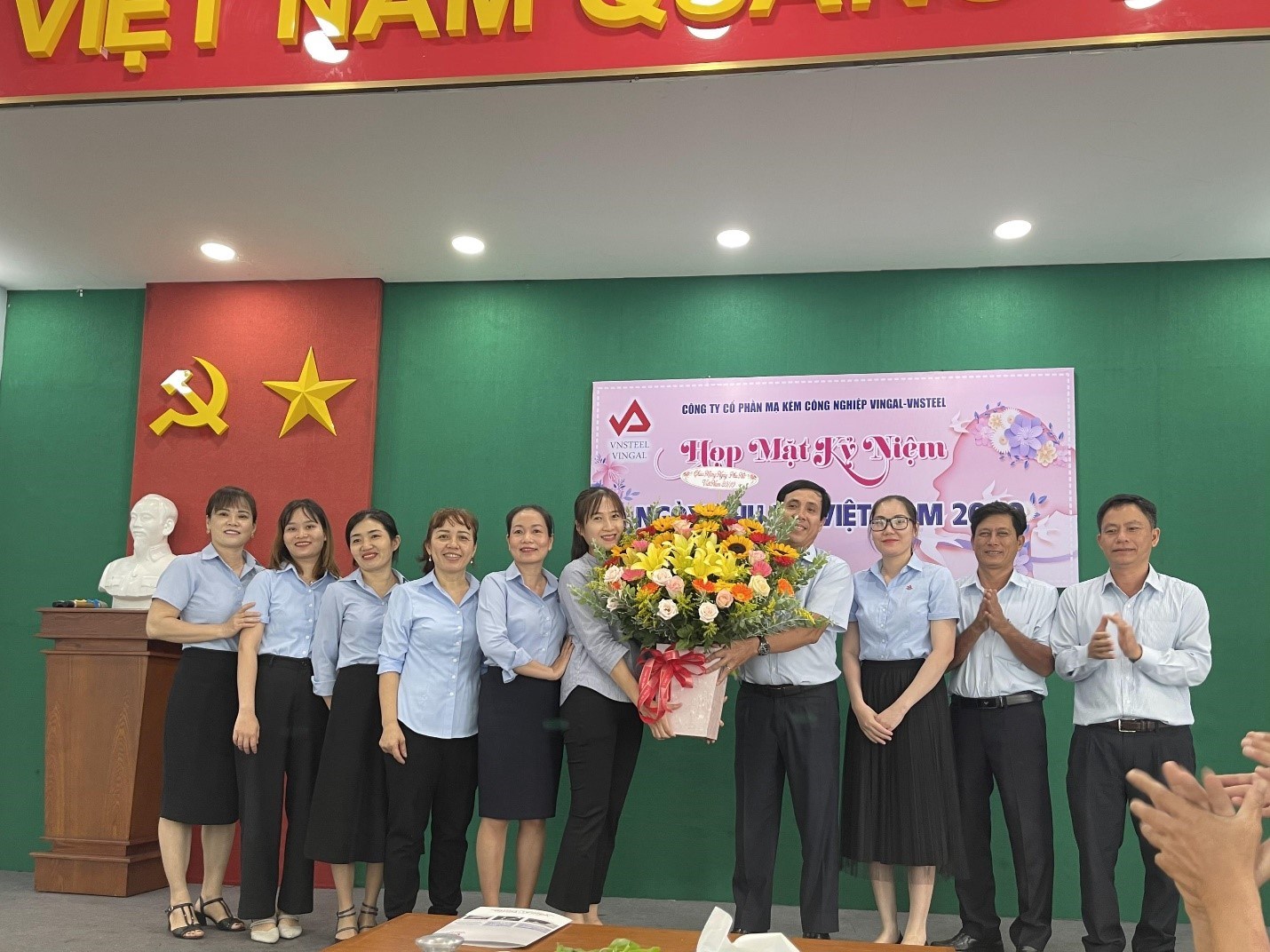 ngay phu nu vn