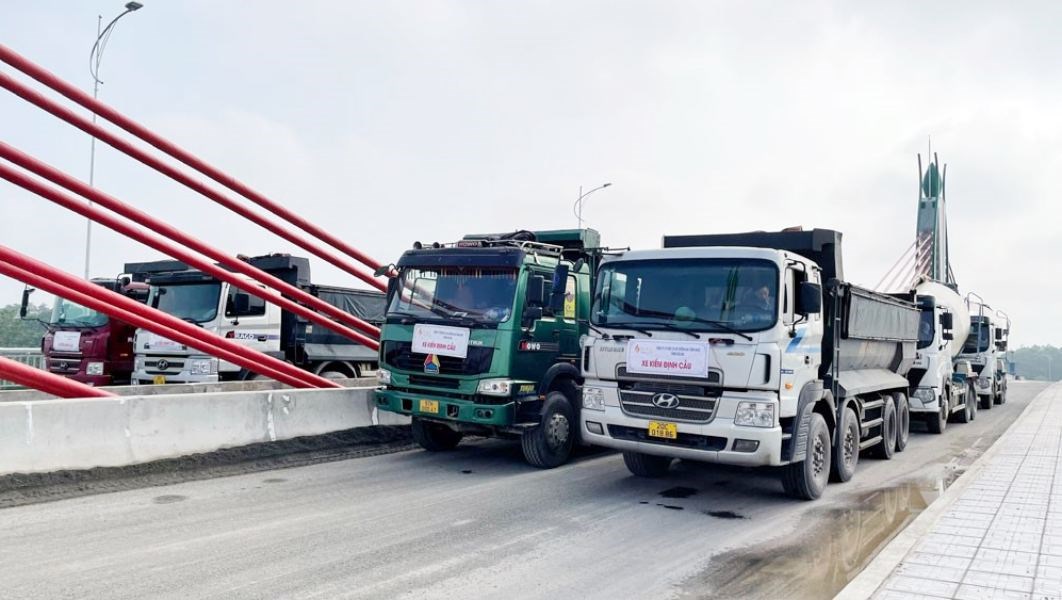 sap-khanh-thanh-cau-huong-thuong--cay-cau-duoc-xay-dung-bang-thep-viet--sing-nsv_651e8c256b74b