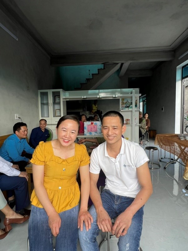 nguoi-lao-dong-natsteelvina-truoc-them-xuan-duoc-nhan-nha-mai-am-tu-quy-an-sinh-xa-hoi-vnsteel_65c1f49d02221