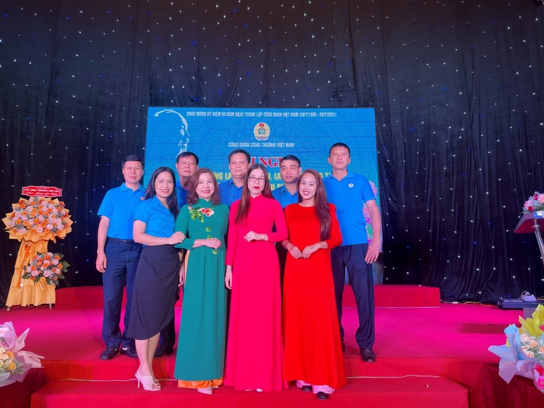 8-ca-nhan-va-tap-the-thuoc-cong-doan-tong-cong-ty-thep-viet-nam---ctcp-duoc-cong-doan-cong-thuong-viet-nam-khen-thuong_669a3135ce055