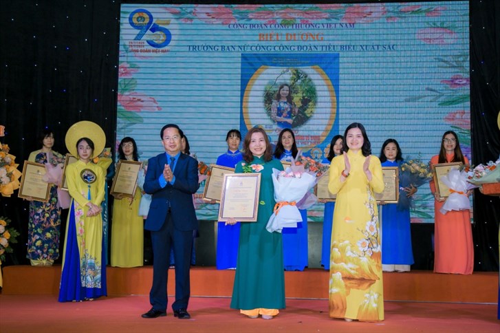 Chị Hoa Lý - “bông hoa” Kim Khí Hà Nội