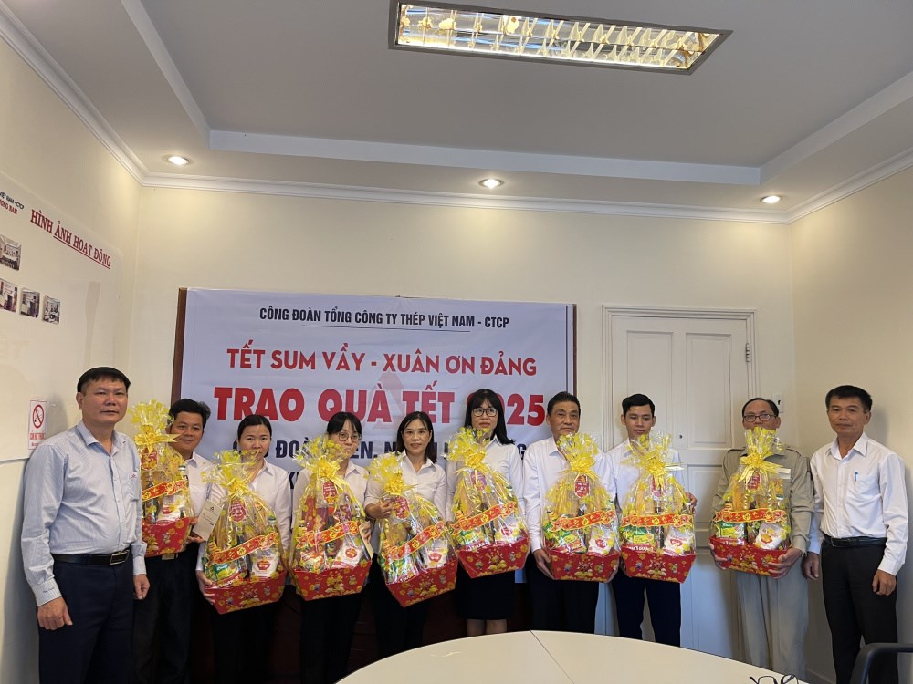 cong-doan-tong-cong-ty-thep-viet-nam-ctcp--gianh-gan-800-trieu-dong-cham-lo-cho-nguoi-lao-dong-tet-at-ty-2025_678dd508a5b98