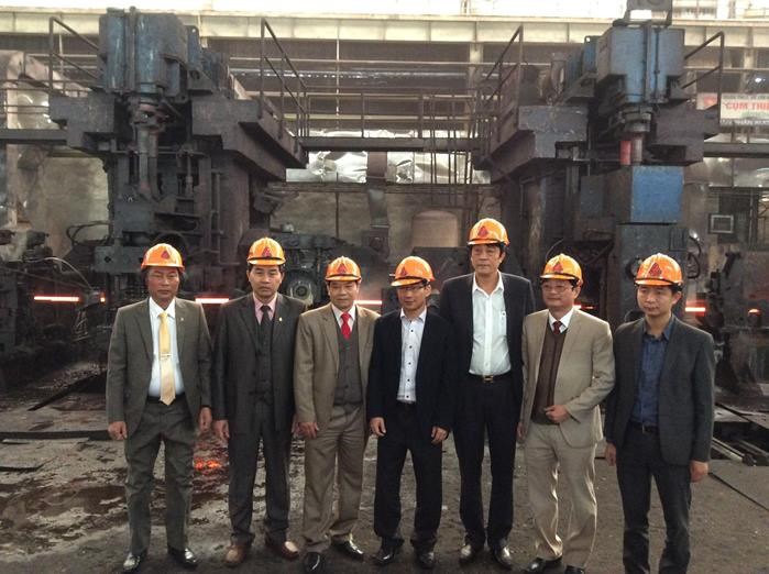 VNSTEEL: Lãnh đạo Tổng Công ty chúc Tết các đơn vị sản xuất nhân dịp Xuân Bính Thân