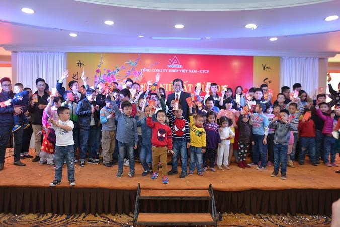 VNSTEEL:Chung vui liên hoan tất niên Ất Mùi, đón chào năm mới Bính Thân 2016