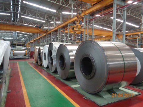 Thép Trung Quốc sang VN 'lẩn tránh thuế'