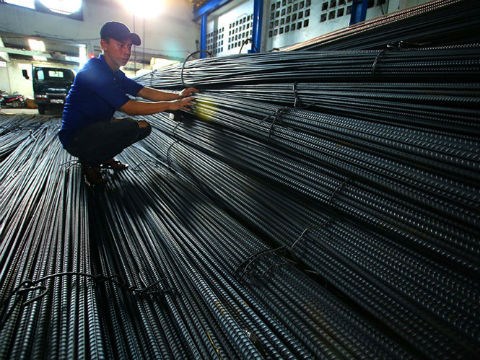 Phập phồng lo thép Trung Quốc giá rẻ