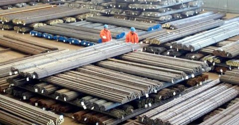 FPTS dự báo giá thép chịu áp lực giảm lớn trong năm 2019